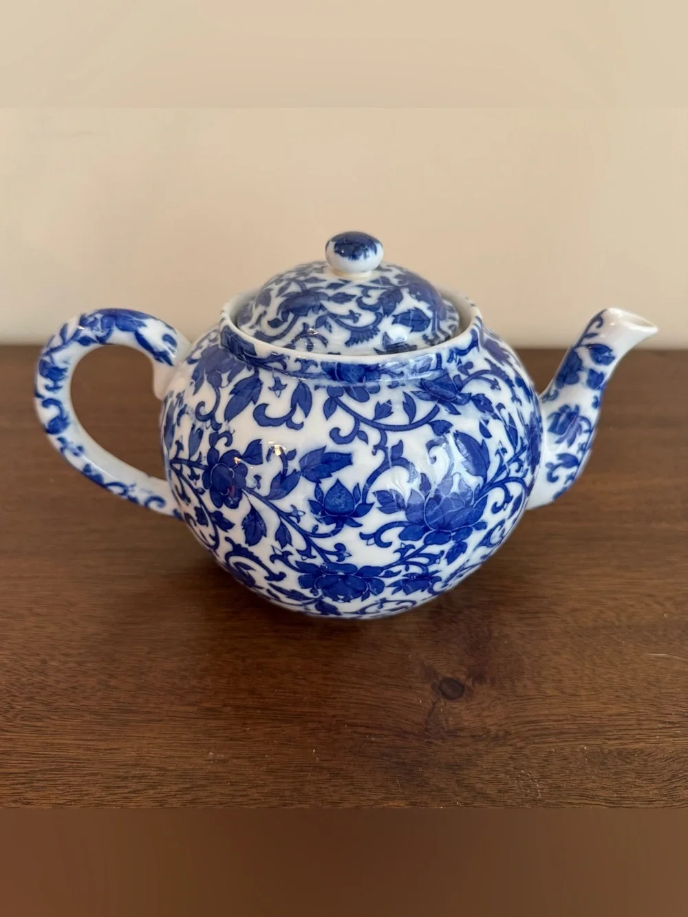 Vintage Japan Williams Sonoma Delft Blue White Color Tones Tea Pot